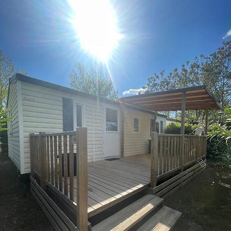 Mobil-Home Au Pied Du Luberon La Roque-d'Antheron Eksteriør bilde