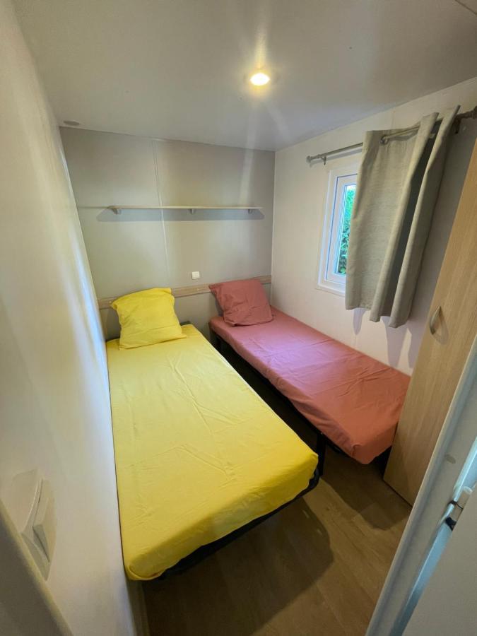 Mobil-Home Au Pied Du Luberon La Roque-d'Antheron Eksteriør bilde